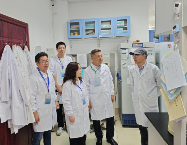 學(xué)校開展實驗室生物安全專項檢查