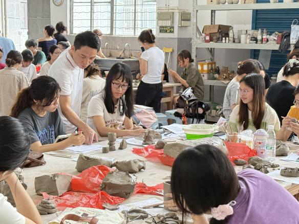 佛山大學(xué)2024～2025學(xué)年第二學(xué)期勞動(dòng)教育 特色項(xiàng)目正式啟動(dòng)